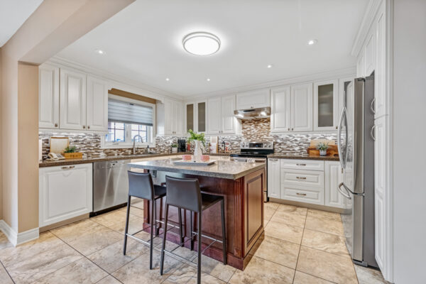 147-Governor-Crescent-Vaughan-Web-Salisbury-17