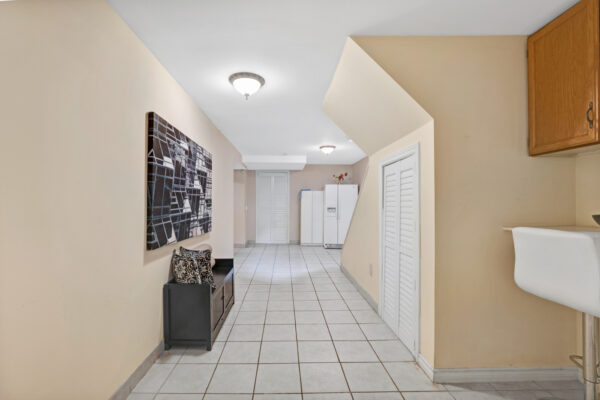147-Governor-Crescent-Vaughan-Web-Salisbury-45