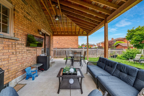 147-Governor-Crescent-Vaughan-Web-Salisbury-55