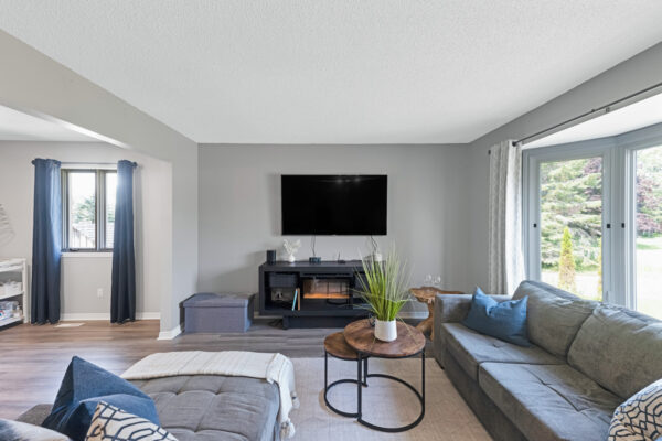 309-Tampa-Drive-Georgina-Web-Salisbury-18