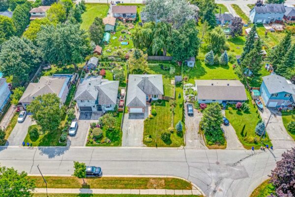 309-Tampa-Drive-Georgina-Web-Salisbury-2