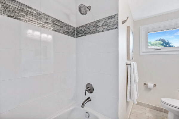 31-Rodarick-Drive-Toronto-Web-Salisbury-32