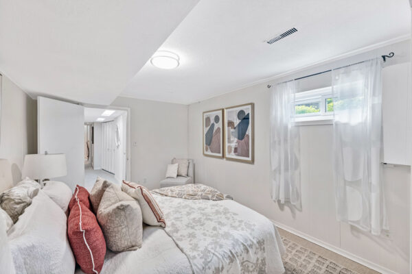 31-Rodarick-Drive-Toronto-Web-Salisbury-44