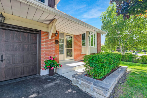 31-Rodarick-Drive-Toronto-Web-Salisbury-8