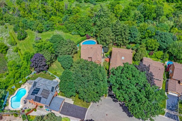 4008-Powderhorn-Court-Mississauga-Web-Salisbury-1