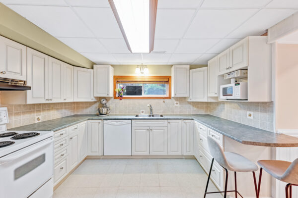 4008-Powderhorn-Court-Mississauga-Web-Salisbury-63