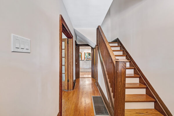 46-Bowood-Avenue-Toronto-Web-Salisbury-12