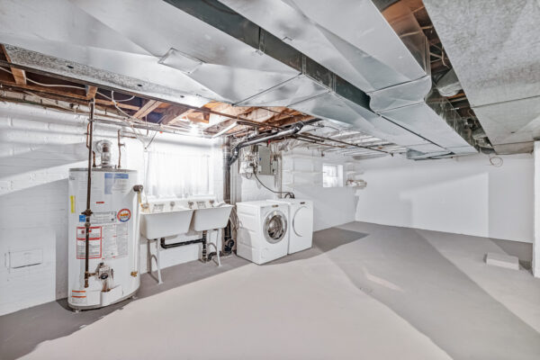 46-Bowood-Avenue-Toronto-Web-Salisbury-48