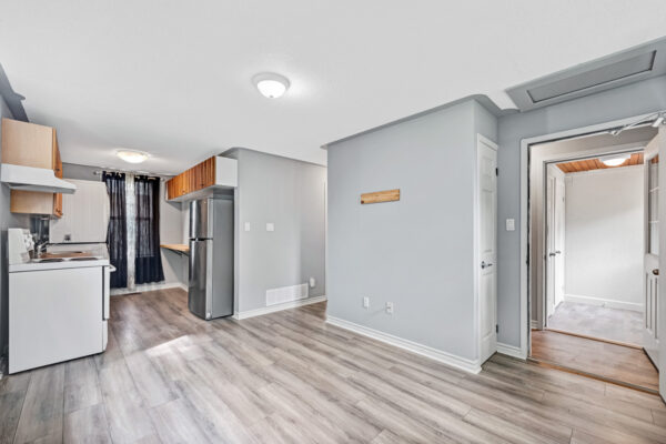 49-Victoria-Street-Orillia-Web-Salisbury-15