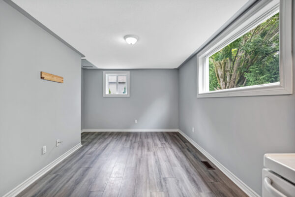 49-Victoria-Street-Orillia-Web-Salisbury-17