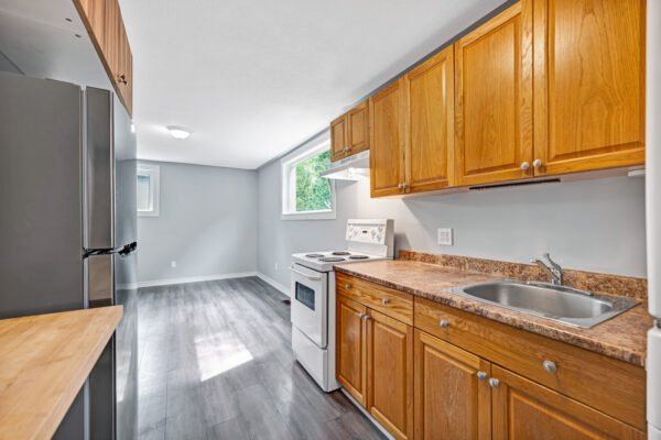 49-Victoria-Street-Orillia-Web-Salisbury-22