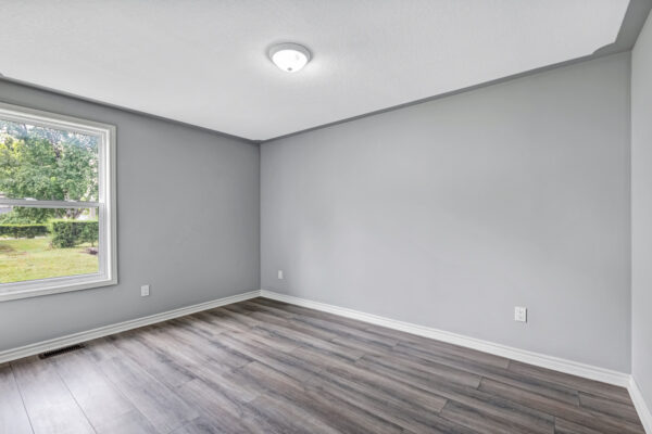 49-Victoria-Street-Orillia-Web-Salisbury-24
