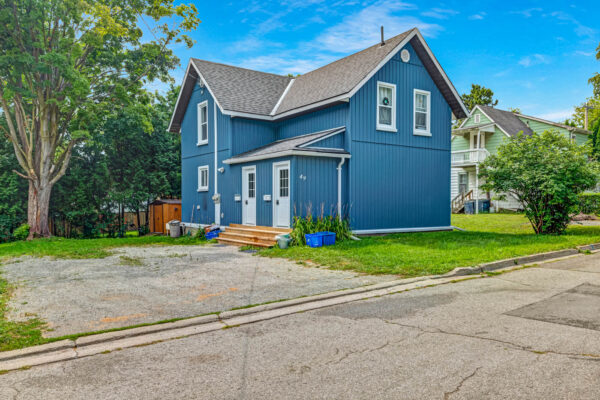49-Victoria-Street-Orillia-Web-Salisbury-8