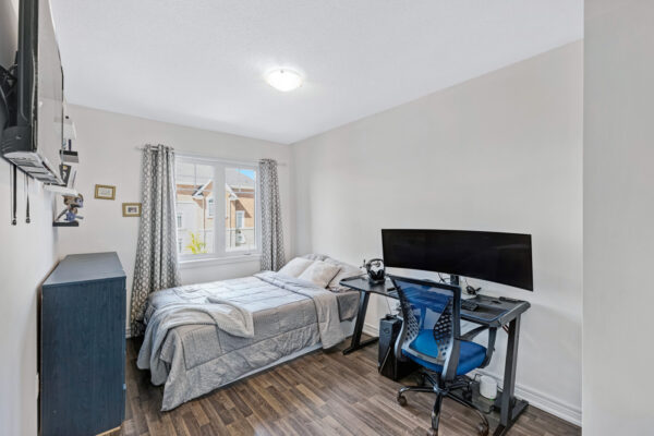 51-Selby-Crescent-Bradford-Web-Salisbury-36
