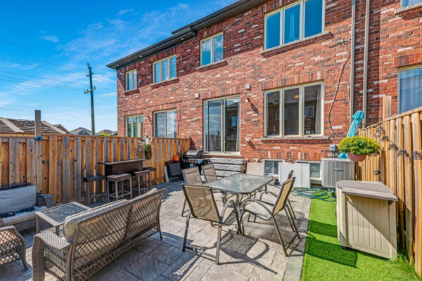 51-Selby-Crescent-Bradford-Web-Salisbury-45
