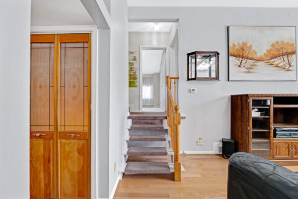 84-Pandora-Circle-Toronto-Web-Salisbury-20