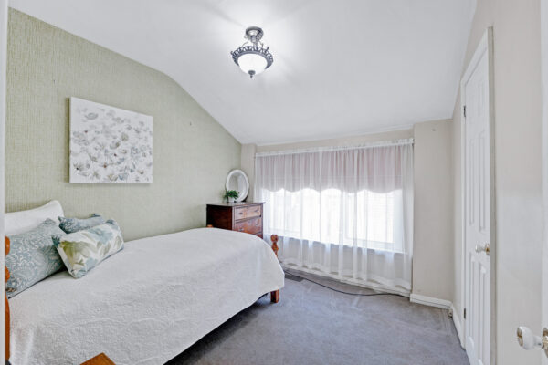 84-Pandora-Circle-Toronto-Web-Salisbury-27