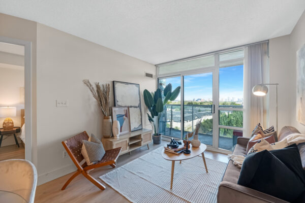 18-Harrison-Garden-Boulevard-#806-Toronto-Web-Salisbury-13