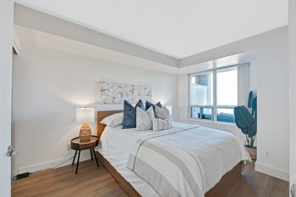 18-Harrison-Garden-Boulevard-#806-Toronto-Web-Salisbury-18