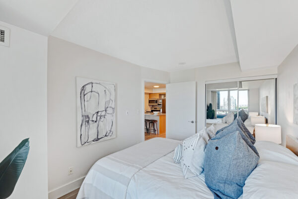 18-Harrison-Garden-Boulevard-#806-Toronto-Web-Salisbury-20