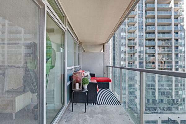 18-Harrison-Garden-Boulevard-#806-Toronto-Web-Salisbury-24