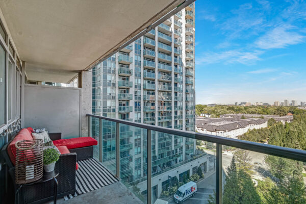 18-Harrison-Garden-Boulevard-#806-Toronto-Web-Salisbury-25