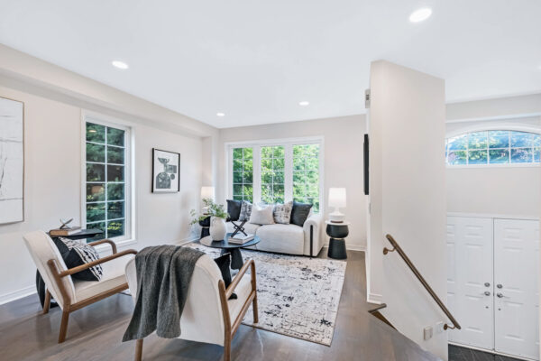 187-Hollywood-Avenue-Toronto-Web-Salisbury-11