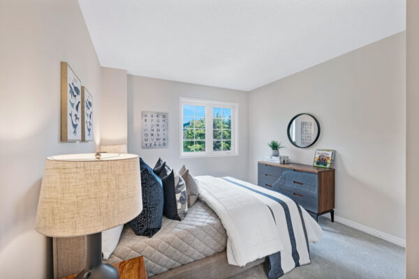 187-Hollywood-Avenue-Toronto-Web-Salisbury-39