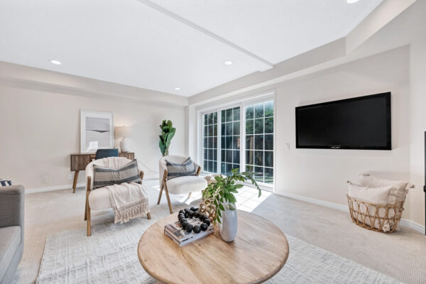 187-Hollywood-Avenue-Toronto-Web-Salisbury-44