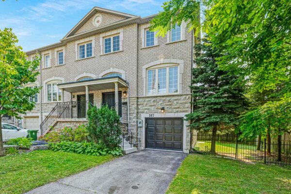 187-Hollywood-Avenue-Toronto-Web-Salisbury-7