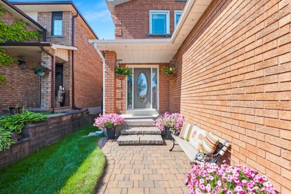 20-Bayberry-Street-Stouffville-Web-Salisbury-11