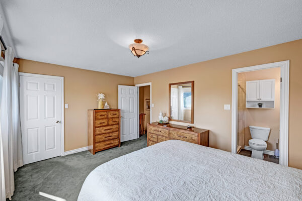 20-Bayberry-Street-Stouffville-Web-Salisbury-31