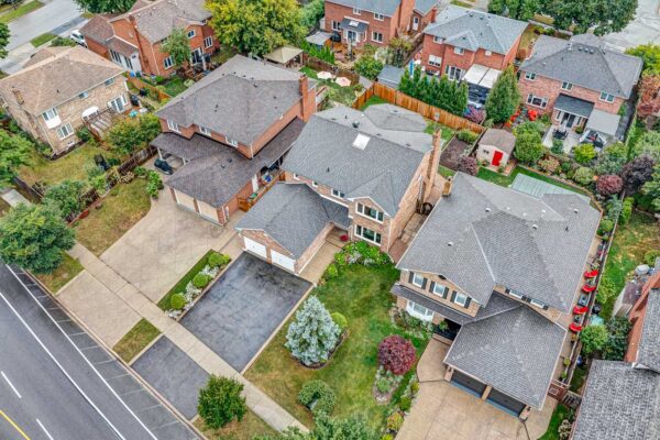 2050-Eighth-Line-Oakville-Web-Salisbury-2