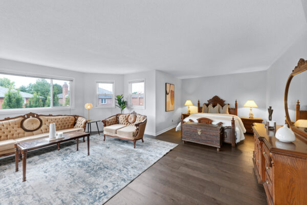 2050-Eighth-Line-Oakville-Web-Salisbury-33