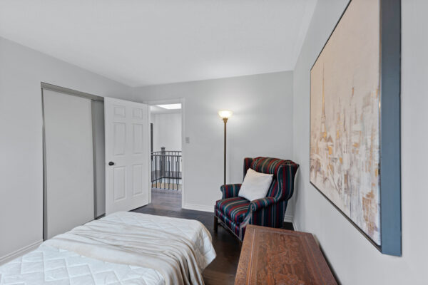 2050-Eighth-Line-Oakville-Web-Salisbury-45