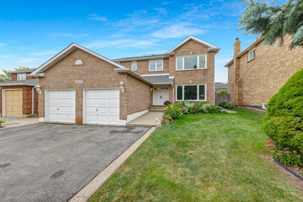 2050-Eighth-Line-Oakville-Web-Salisbury-8