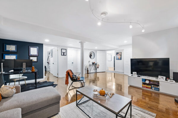 267-Avdell-Avenue-Vaughan-Web-Salisbury-49
