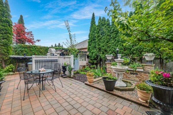 267-Avdell-Avenue-Vaughan-Web-Salisbury-59