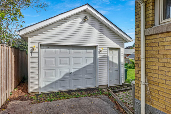 47-Enfield-Avenue-Hamilton-Web-Salisbury-42