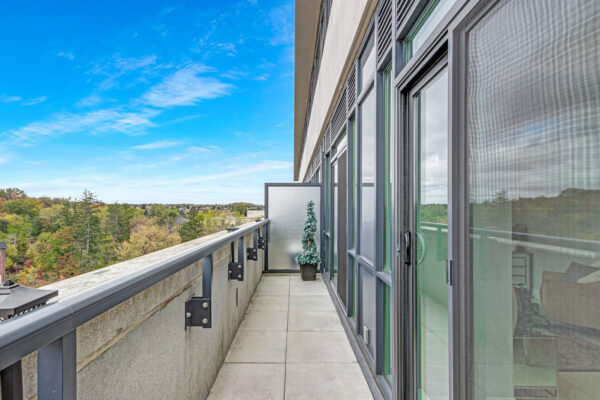 4700-Highway-7-#705-Vaughan-Web-Salisbury-21