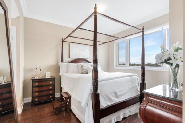 4700-Highway-7-#705-Vaughan-Web-Salisbury-26