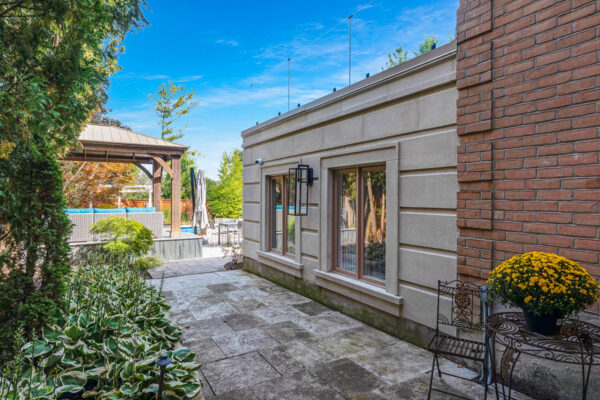 61-Alpha-Court-Vaughan-Exterior-Web-Salisbury-13
