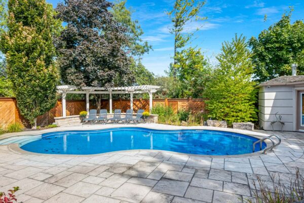 61-Alpha-Court-Vaughan-Exterior-Web-Salisbury-21