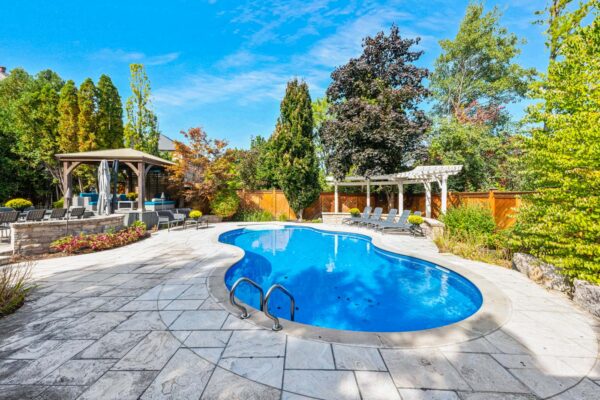 61-Alpha-Court-Vaughan-Exterior-Web-Salisbury-23