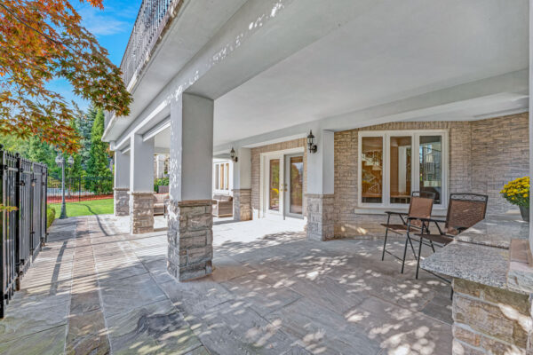 76-Deerchase-Circle-Vaughan-Exterior-Web-Salisbury-13