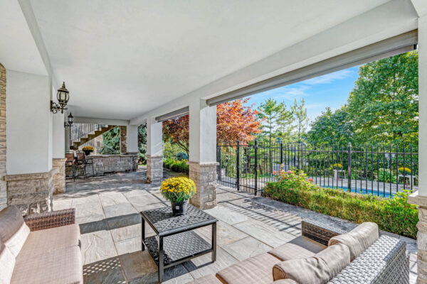 76-Deerchase-Circle-Vaughan-Exterior-Web-Salisbury-16