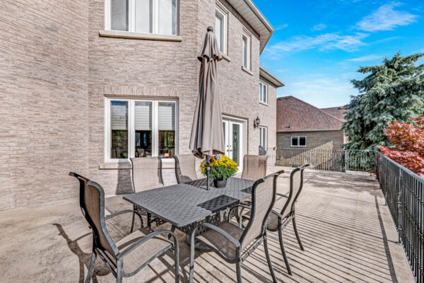 76-Deerchase-Circle-Vaughan-Exterior-Web-Salisbury-22