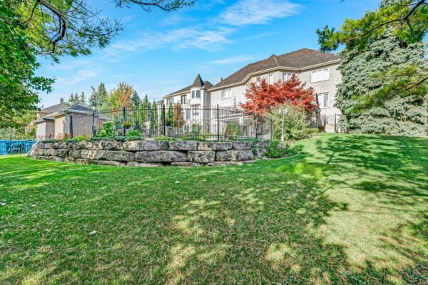 76-Deerchase-Circle-Vaughan-Exterior-Web-Salisbury-33