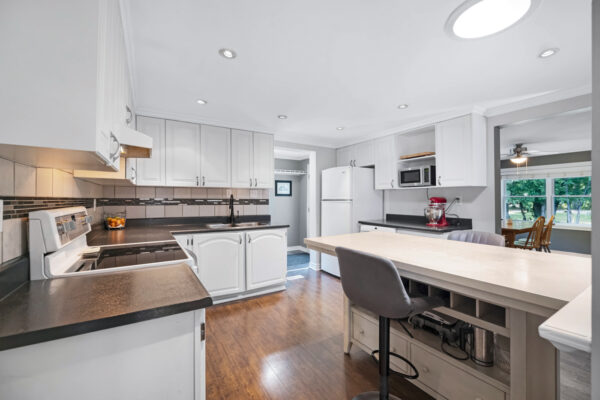 891-Lake-Drive-East-Georgina-Web-Salisbury-13