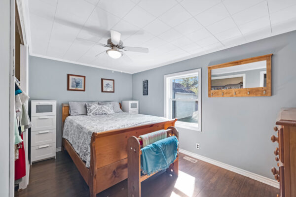 891-Lake-Drive-East-Georgina-Web-Salisbury-19